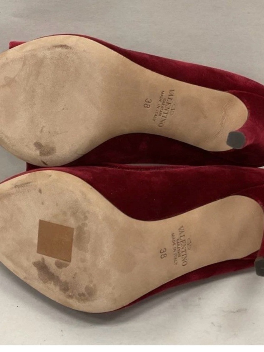 Valentino Deep Red Velvet Bow Pointed-Toe Pumps 38 - Picture 7 of 7